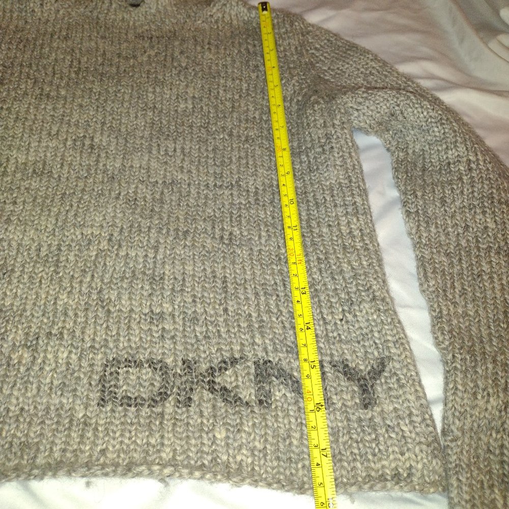 DKNY sweater - Picture 3 of 13